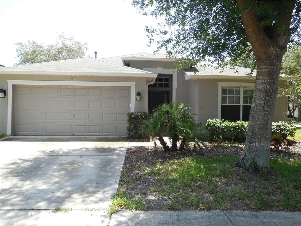 15447 OSPREY GLEN DRIVE LITHIA, FL 33547