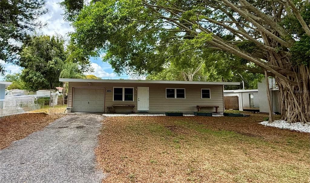 1609 SCOTT STREET CLEARWATER, FL 33755