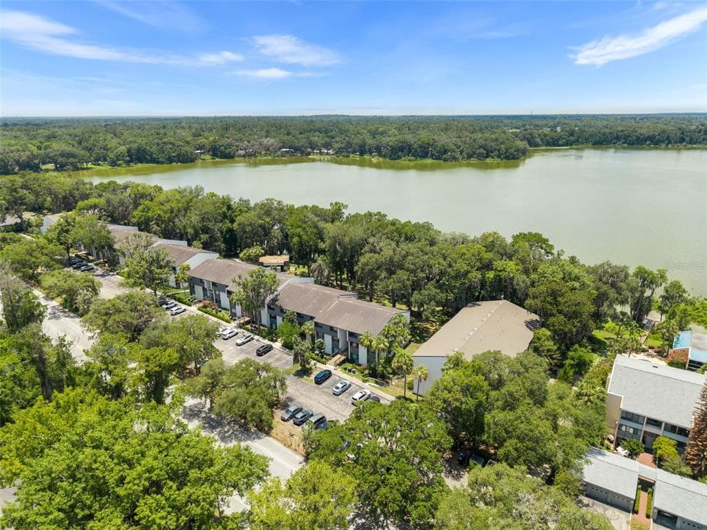 2660 SW 14TH DRIVE GAINESVILLE, FL 32608
