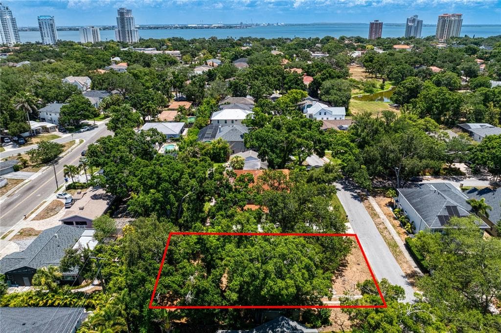 3403 W BAY VILLA AVENUE TAMPA, FL 33611
