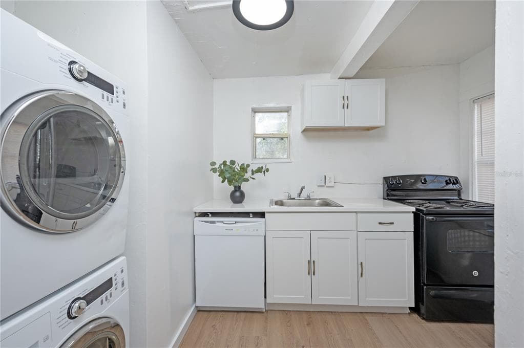1701 S 14TH UNIT A ST PETERSBURG, FL 33705
