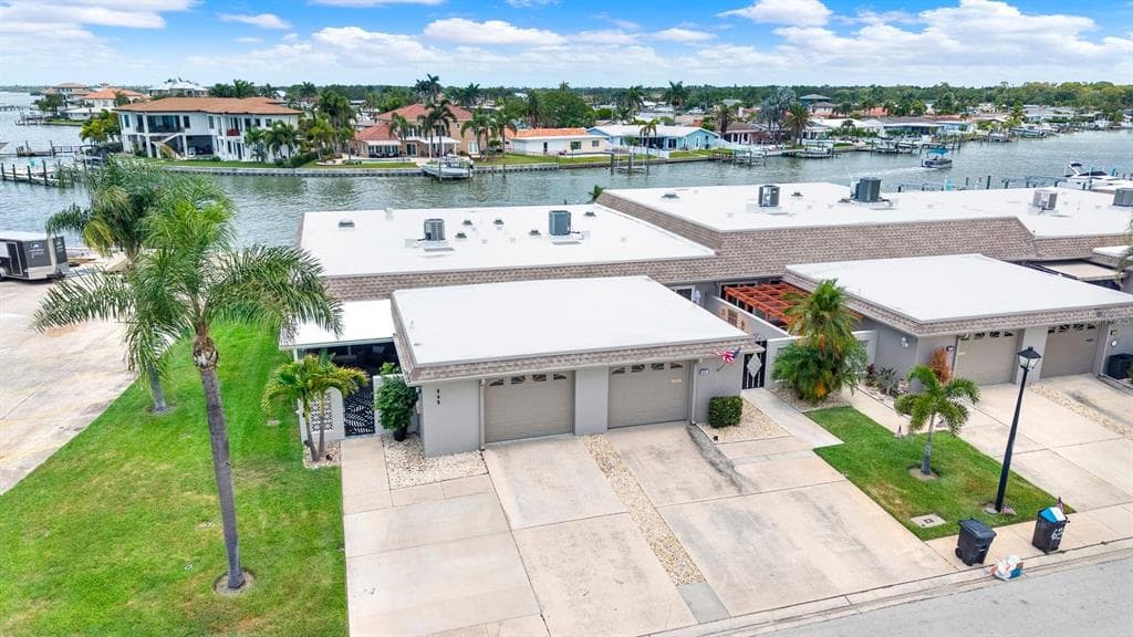 645 BOCA CIEGA POINT BOULEVARD N ST PETERSBURG, FL 33708