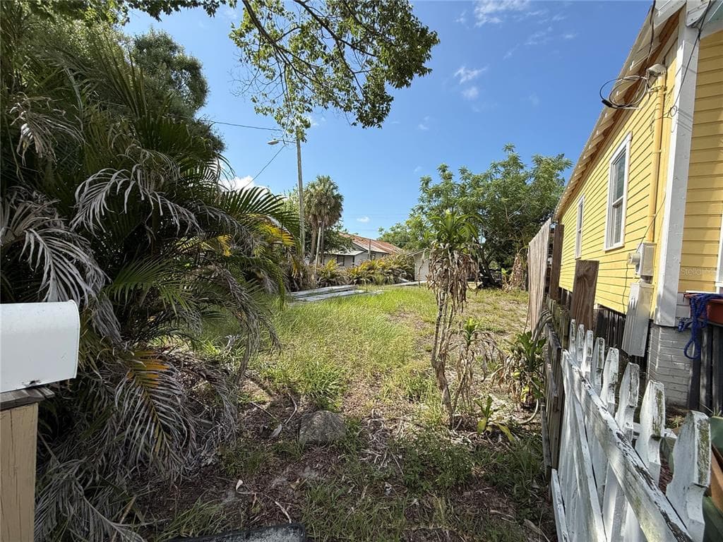 2323 E 12TH AVENUE TAMPA, FL 33605
