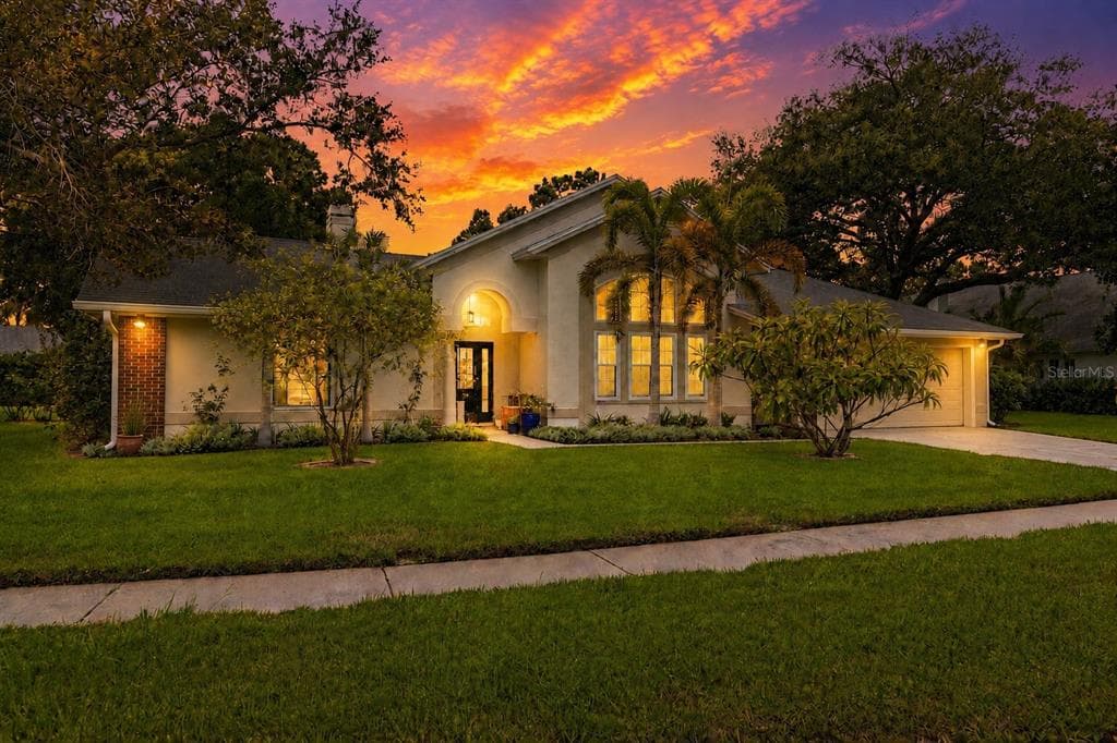 8412 RIDGEBROOK CIRCLE ODESSA, FL 33556