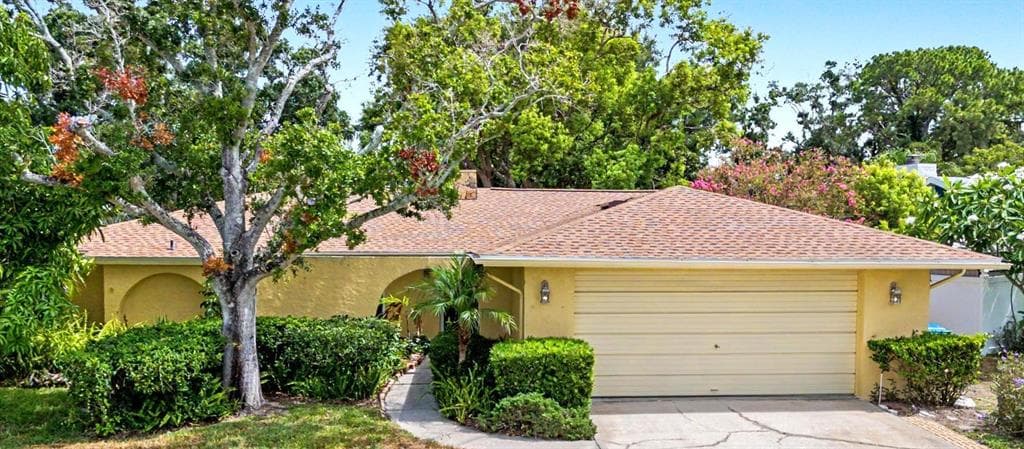 1100 PERSIMMON DRIVE PALM HARBOR, FL 34683