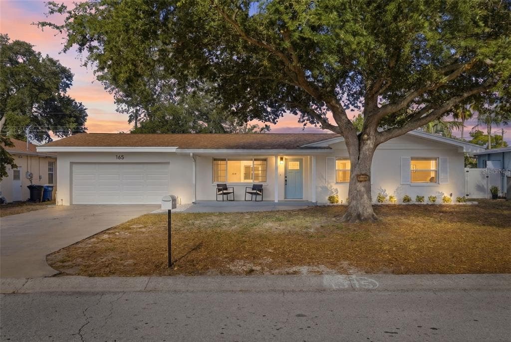 165 PINEWOOD AVENUE CLEARWATER, FL 33765