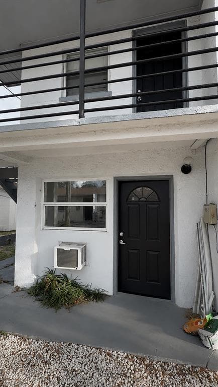 467 92ND AVENUE N UNIT B ST PETERSBURG, FL 33702
