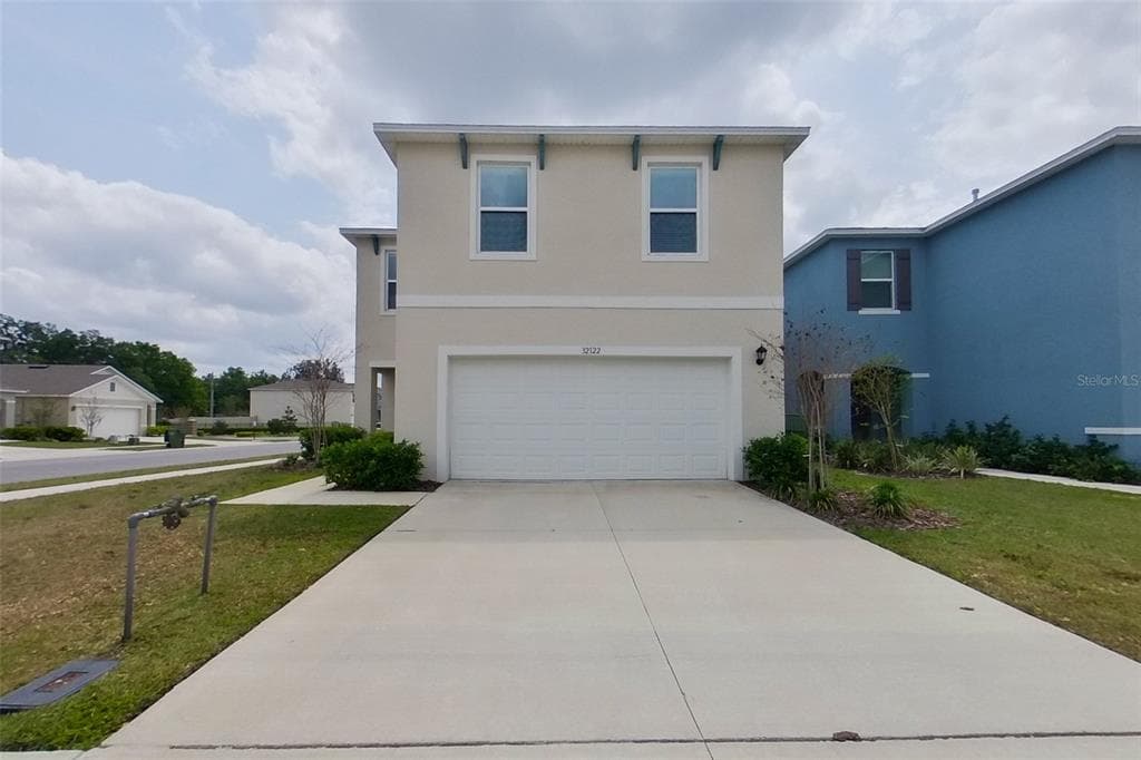32122 KATELIN CIRCLE LEESBURG, FL 34748