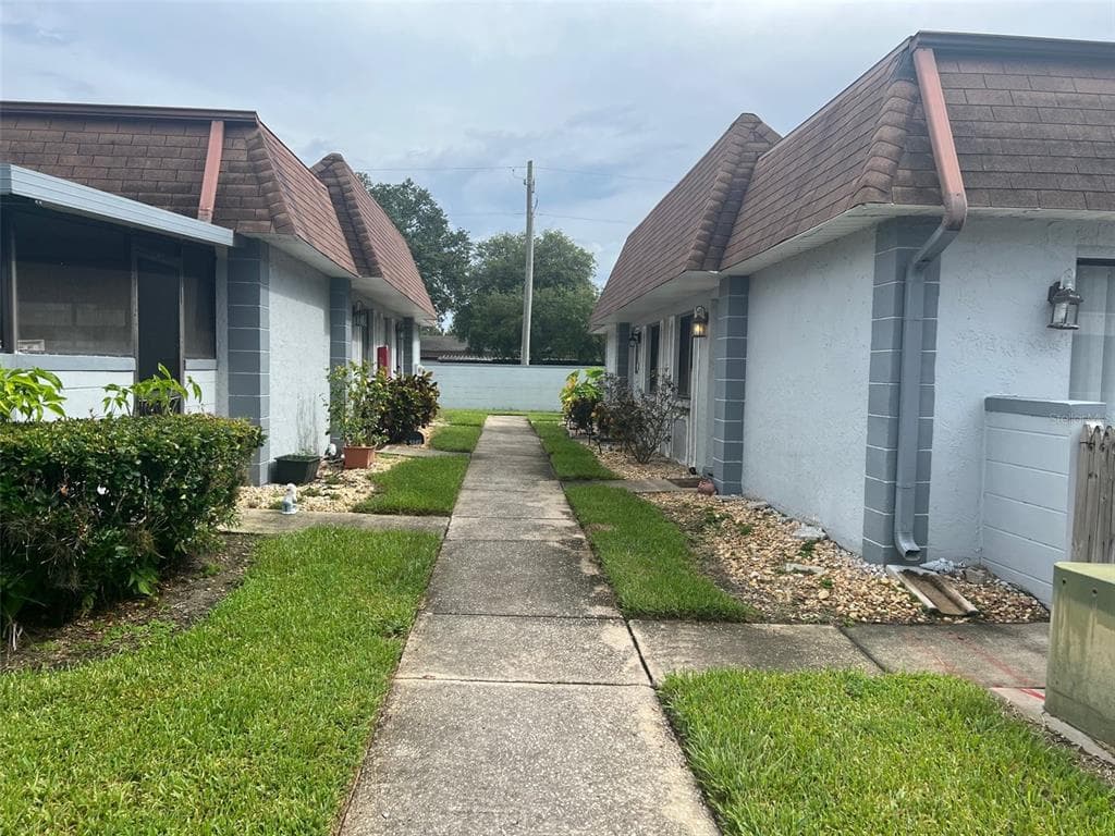 5100 70TH PLACE N UNIT 5100 PINELLAS PARK, FL 33781