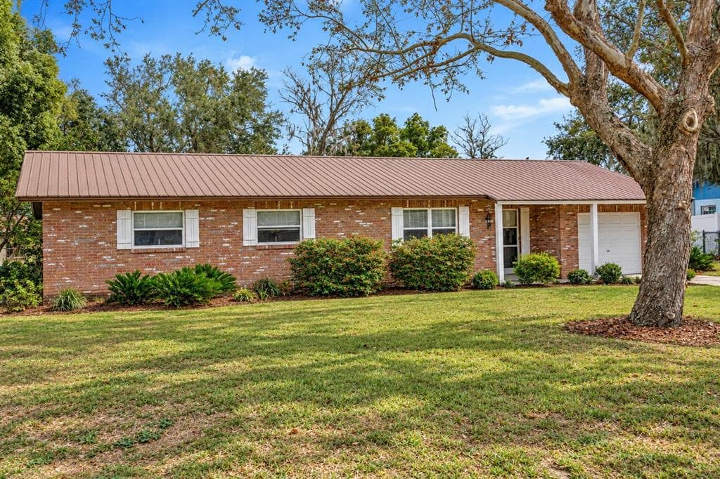 12212 FLORAL LANE