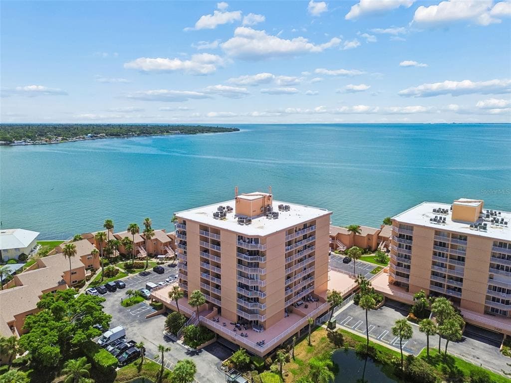 7430 SUNSHINE SKYWAY LANE S UNIT 201 ST PETERSBURG, FL 33711