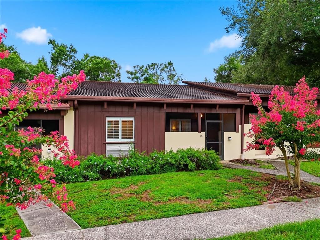 10 EL RECODO UNIT 10 LAKELAND, FL 33813