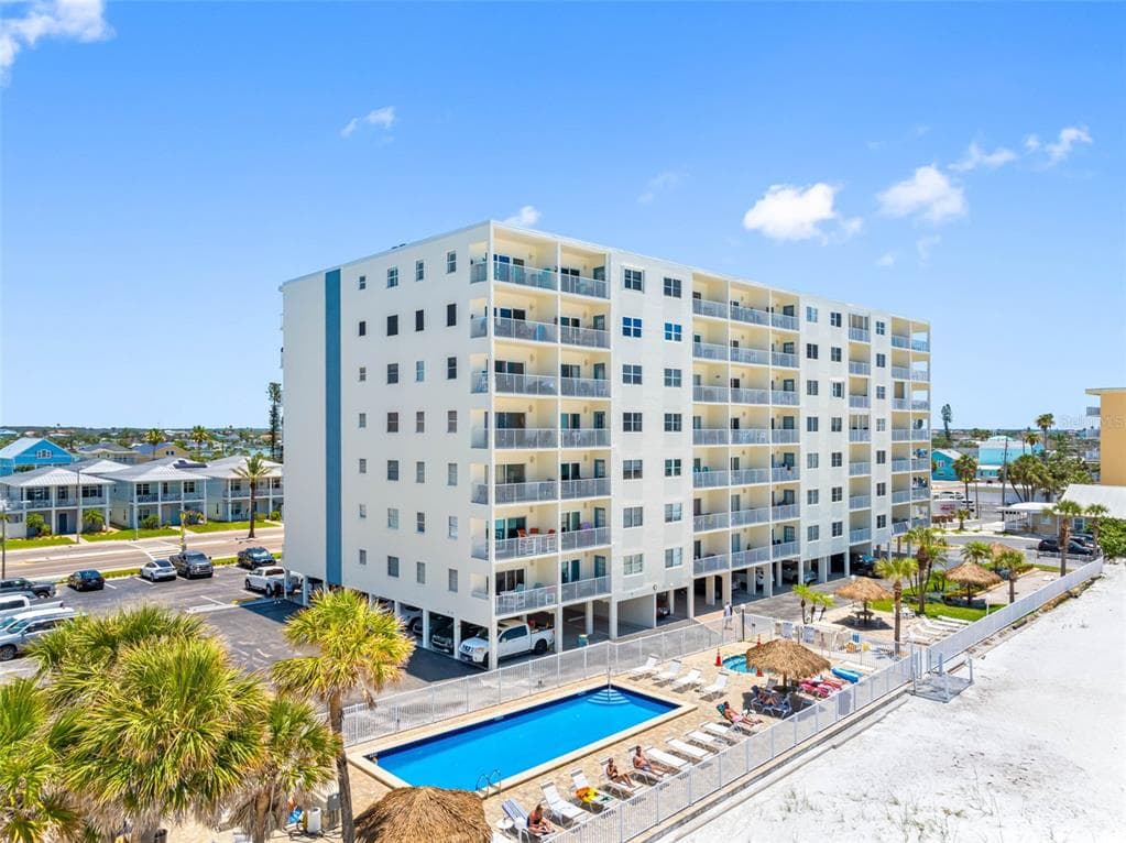 13500 GULF BOULEVARD UNIT 605