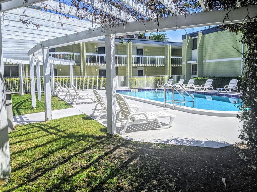 1301 S HOWARD AVENUE UNIT B5 TAMPA, FL 33606