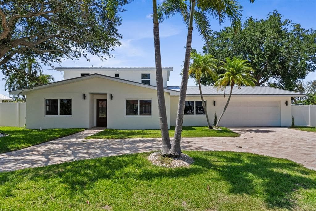10016 KINGFISHER ROAD E BRADENTON, FL 34209