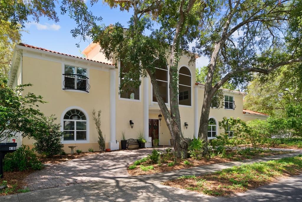 4106 W SAN MIGUEL STREET TAMPA, FL 33629