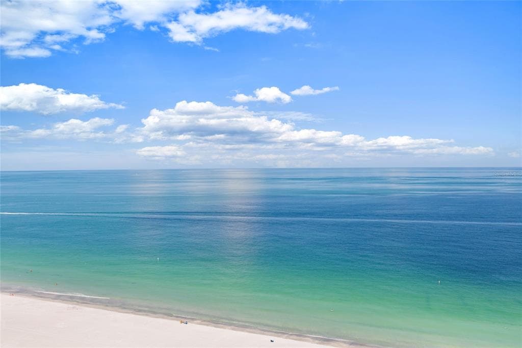 1520 GULF BOULEVARD UNIT 1807 CLEARWATER BEACH, FL 33767
