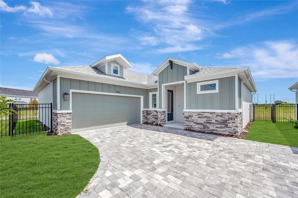 5261 COLONY VISTA DRIVE APOLLO BEACH, FL 33572