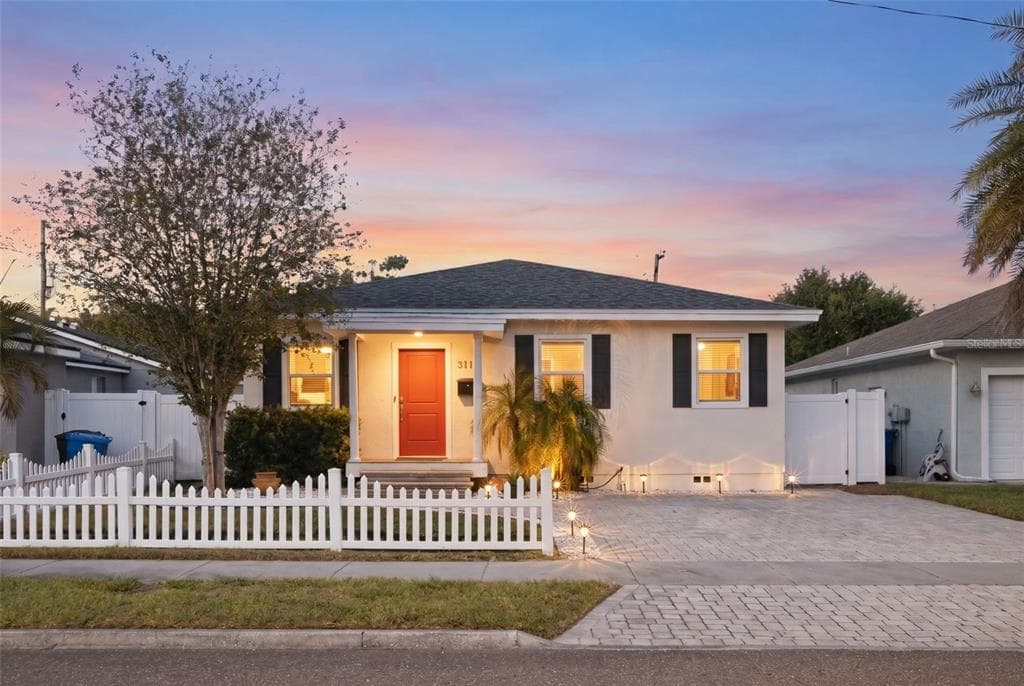 3110 15TH STREET N ST PETERSBURG, FL 33704