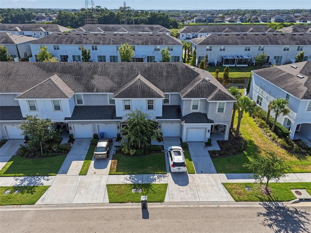 7052 SUMMER HOLLY PLACE RIVERVIEW, FL 33578