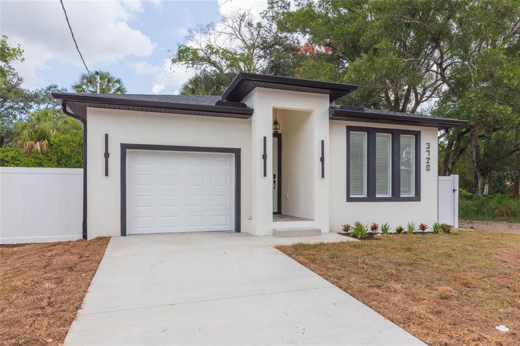 3720 N 32ND TAMPA, FL 33610