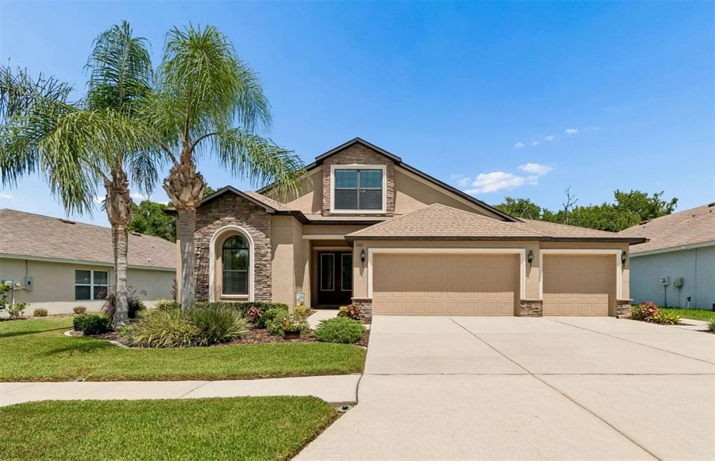 6601 SPARKLING WAY WESLEY CHAPEL, FL 33545