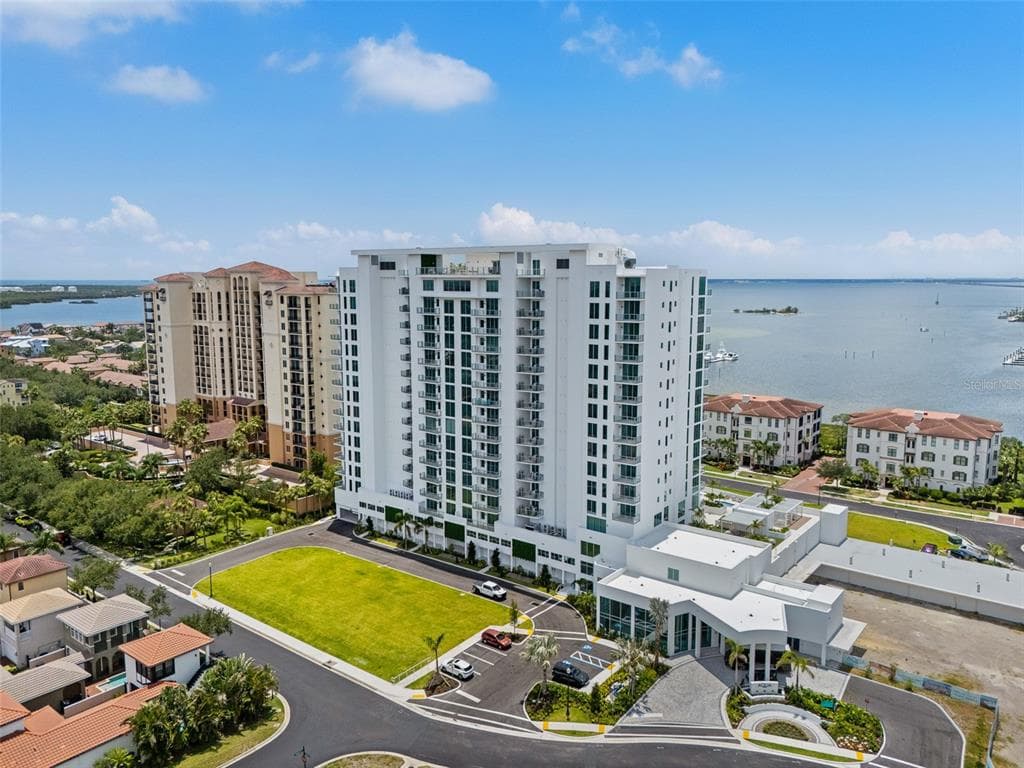 5713 BOWEN DANIEL DR. UNIT 1506 TAMPA, FL 33616