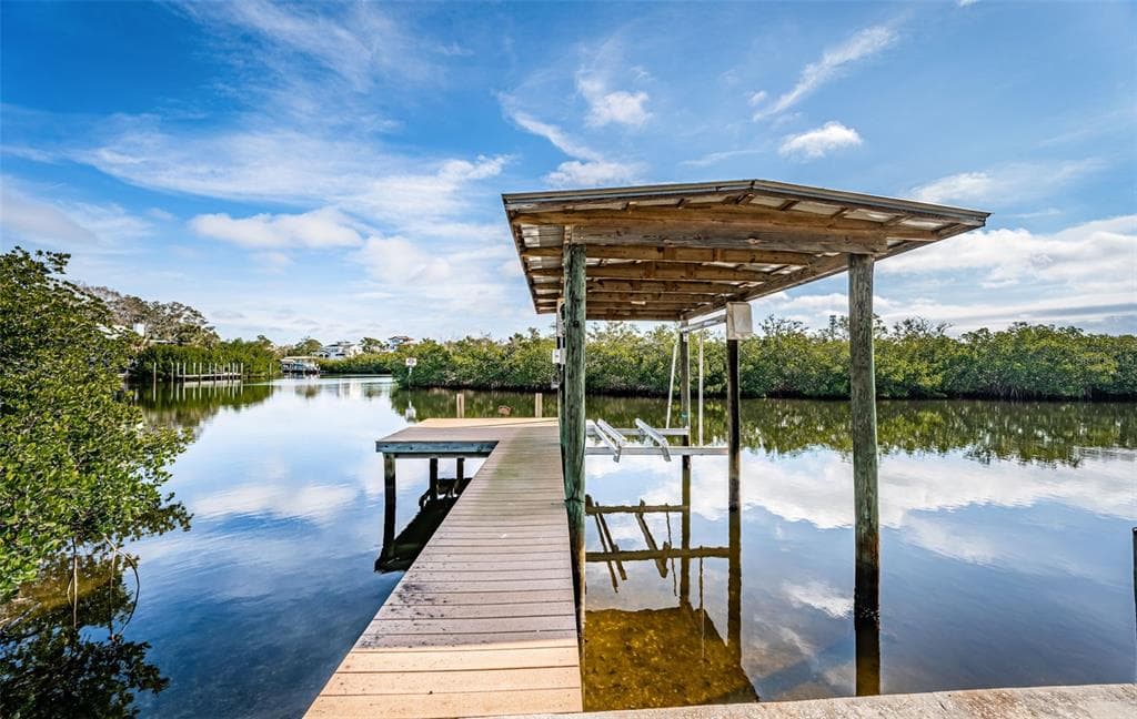 624 MAYO STREET CRYSTAL BEACH, FL 34681
