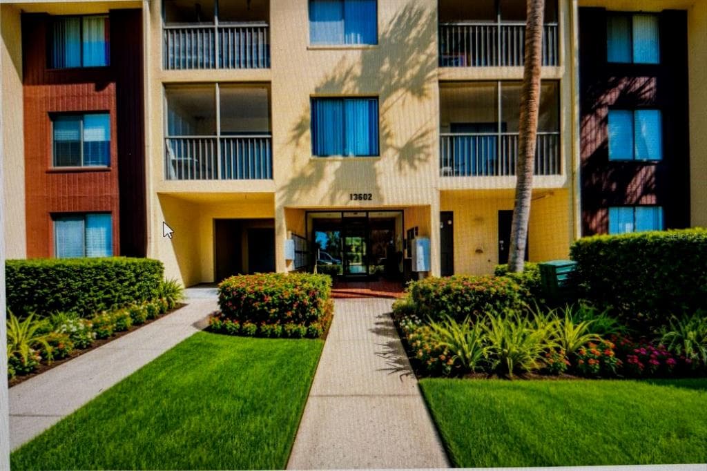 13602 S VILLAGE DRIVE UNIT 1106