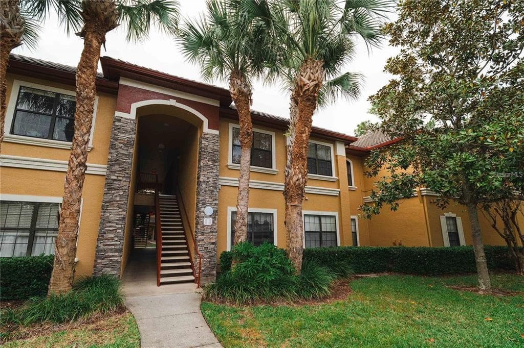 2171 PORTOFINO PLACE UNIT 7-2723 PALM HARBOR, FL 34683