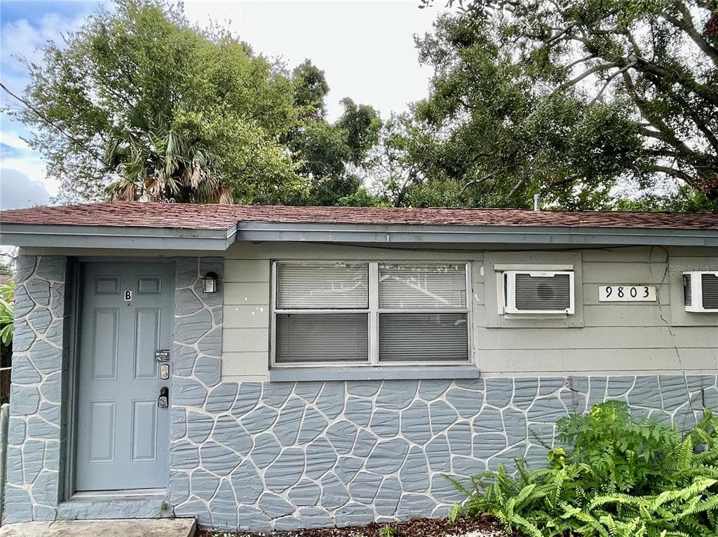 9803 N 11TH STREET UNIT B TAMPA, FL 33612