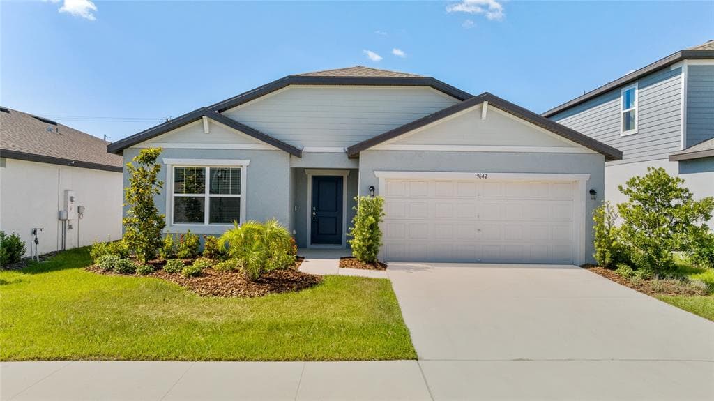 9642 SUMMERS CAY CIRCLE THONOTOSASSA, FL 33592