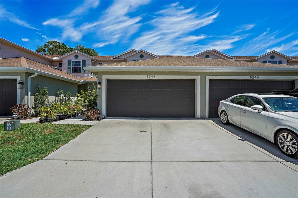 5246 NEIL DRIVE ST PETERSBURG, FL 33714