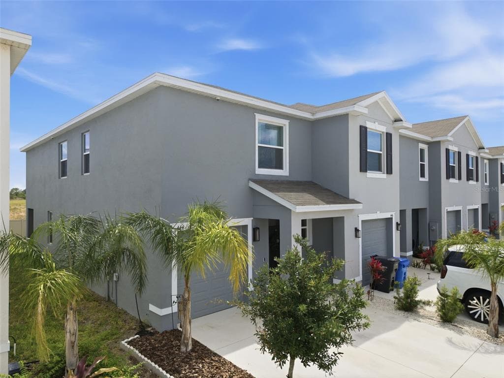 444 MANGROVE SHADE CIRCLE APOLLO BEACH, FL 33572