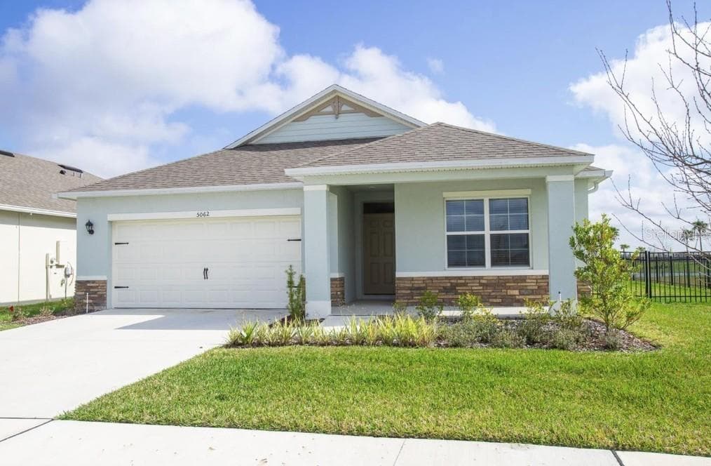 5062 FOXGLOVE CIRCLE LAKELAND, FL 33811
