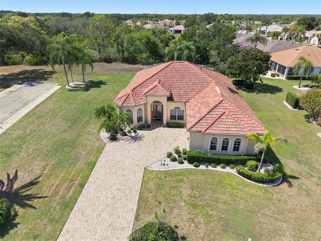 2224 PLATINUM DRIVE SUN CITY CENTER, FL 33573