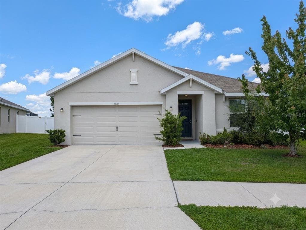 36250 JENNY LYNNE DRIVE ZEPHYRHILLS, FL 33541