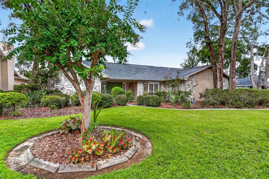 6328 N QUEENSWAY DRIVE TEMPLE TERRACE, FL 33617