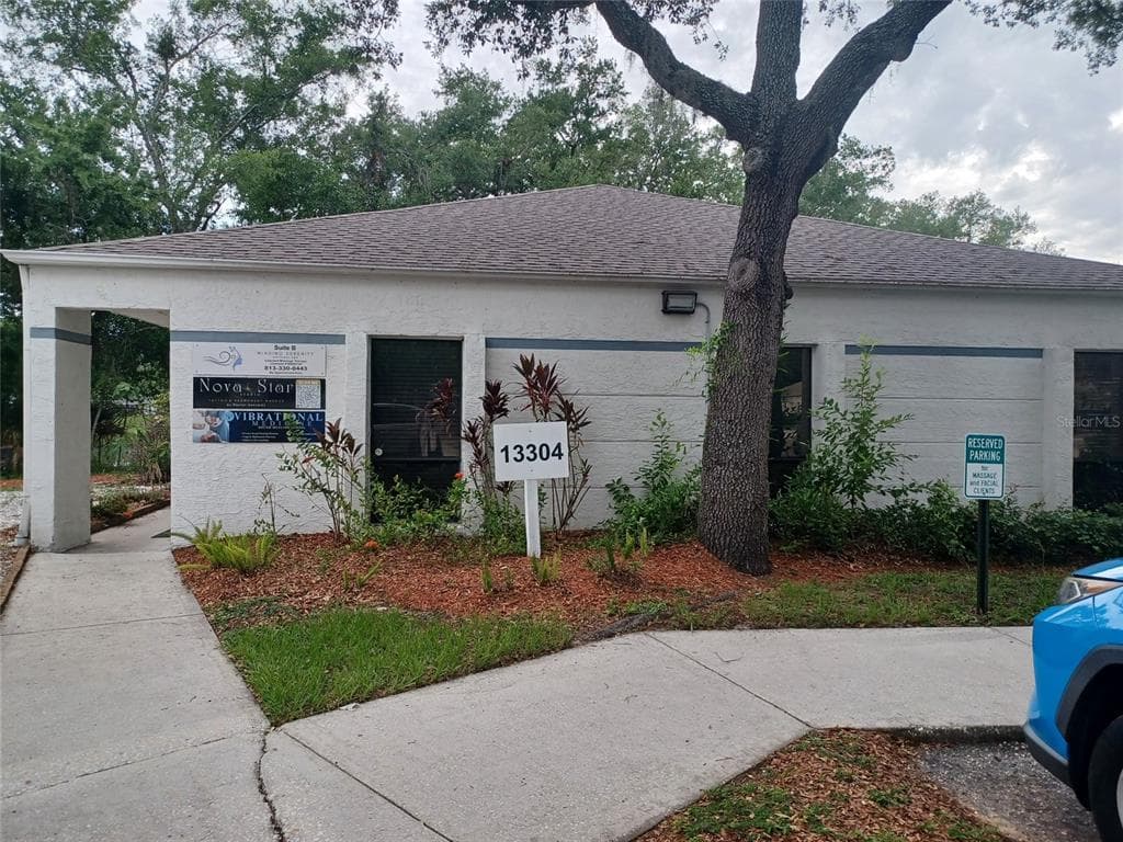 13304 WINDING OAK COURT UNIT Front TAMPA, FL 33612
