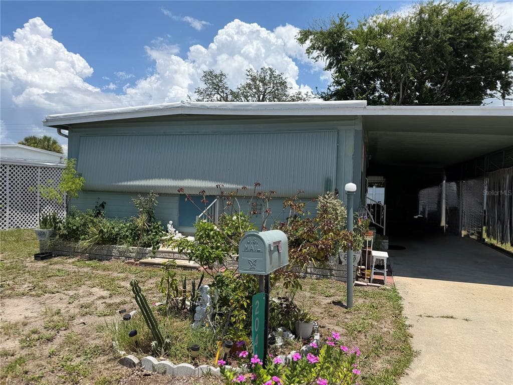 2044 HOYLE DRIVE HOLIDAY, FL 34691
