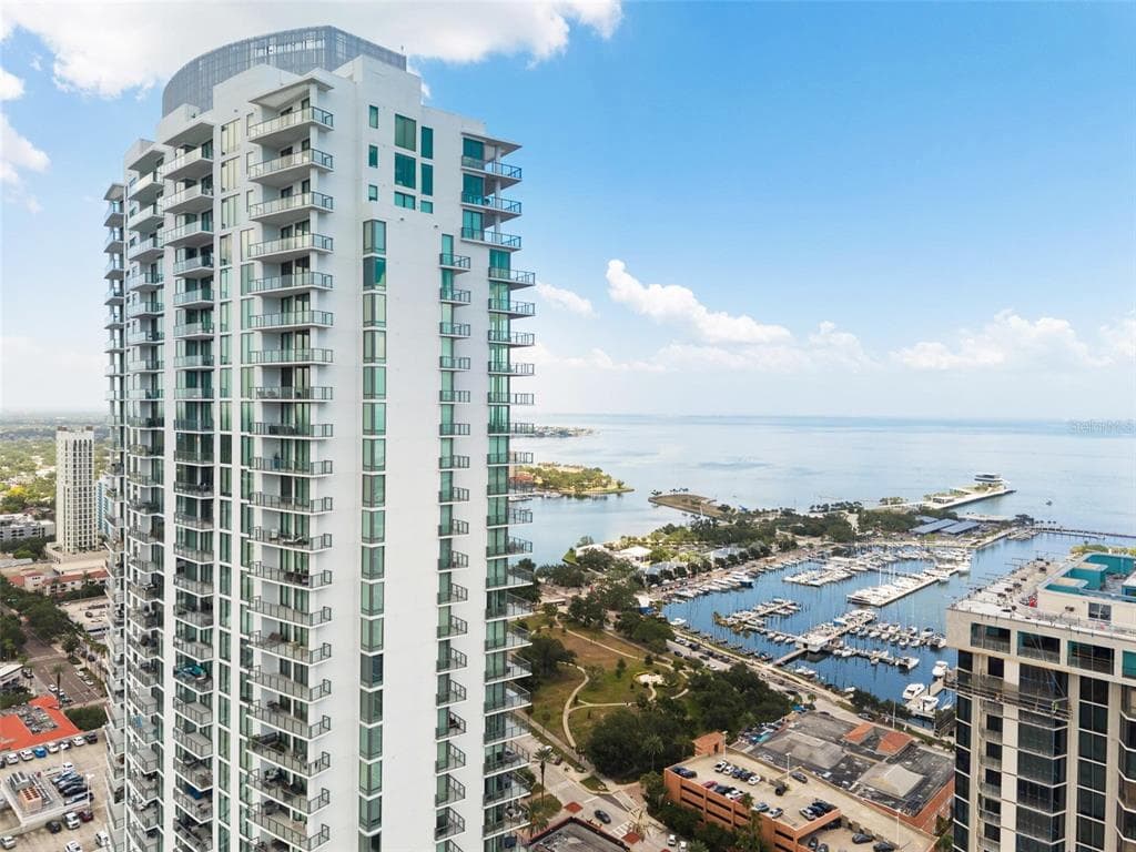100 1ST AVENUE N UNIT 2302 ST PETERSBURG, FL 33701