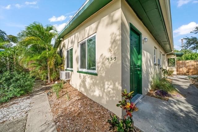 533 YELVINGTON AVENUE CLEARWATER, FL 33756