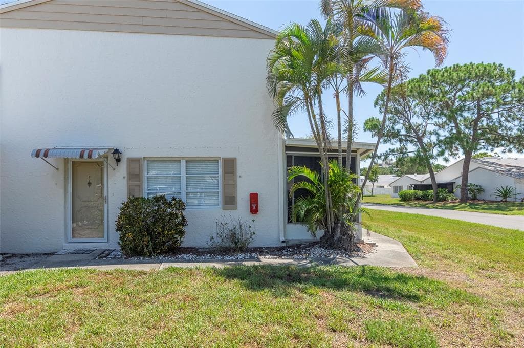 3281 38TH WAY S UNIT C ST PETERSBURG, FL 33711