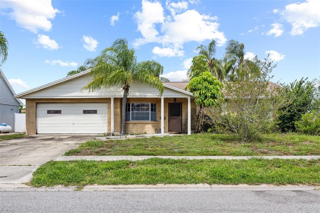 4709 TRAVERTINE DRIVE TAMPA, FL 33615