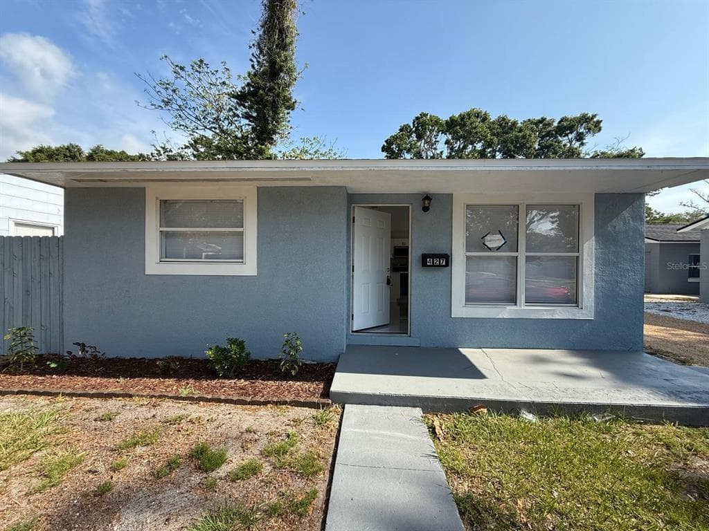427 40TH AVENUE S ST PETERSBURG, FL 33705