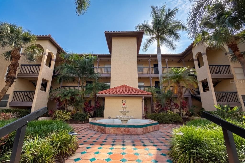 2400 FEATHER SOUND DRIVE UNIT 1426 CLEARWATER, FL 33762