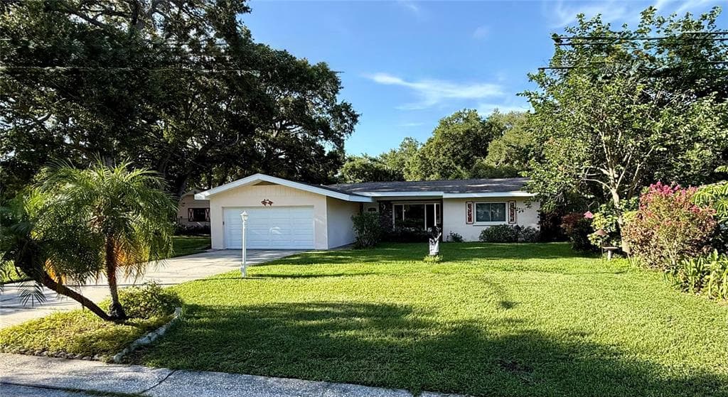 918 BAY BREEZE TERRACE LARGO, FL 33770
