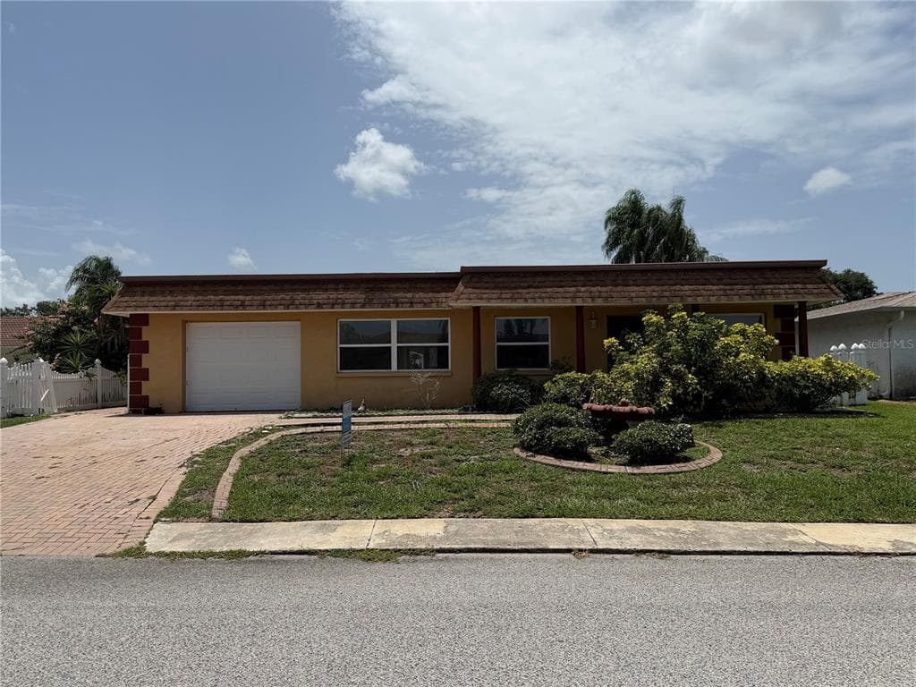 4138 STAR ISLAND DRIVE HOLIDAY, FL 34691