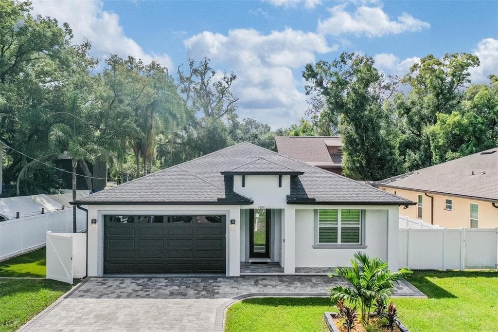 1804 W SITKA STREET TAMPA, FL 33604