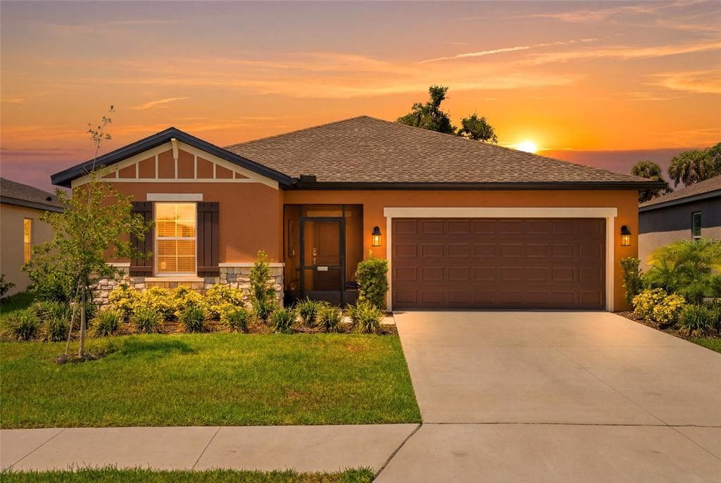 9860 LAST LIGHT GLEN PARRISH, FL 34219